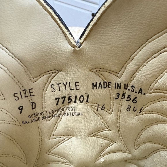 Vintage Black Cowboy Boots Men’s 9D Flame Stitched Leather Western Pull On Chore - Picture 9 of 9